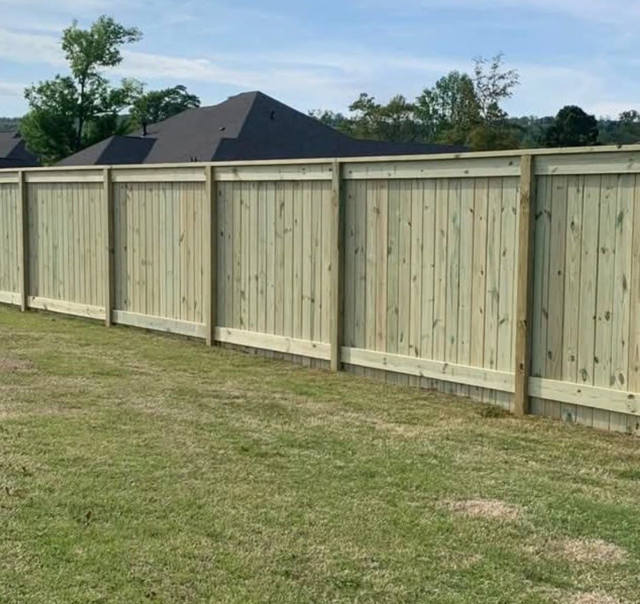 Cap & Trim Fence